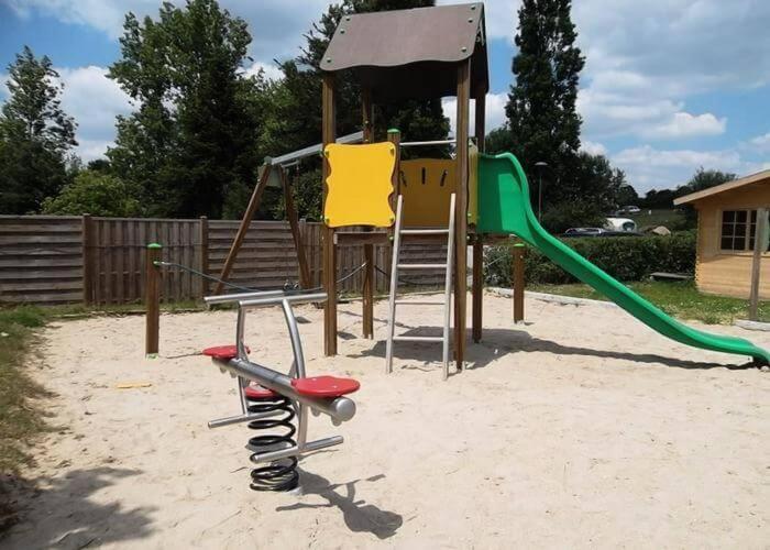 Mobil-Home Le Petit Paradis Vendeen Camping 3 Etoiles 7Km Des Plages Avrillé Exterior foto